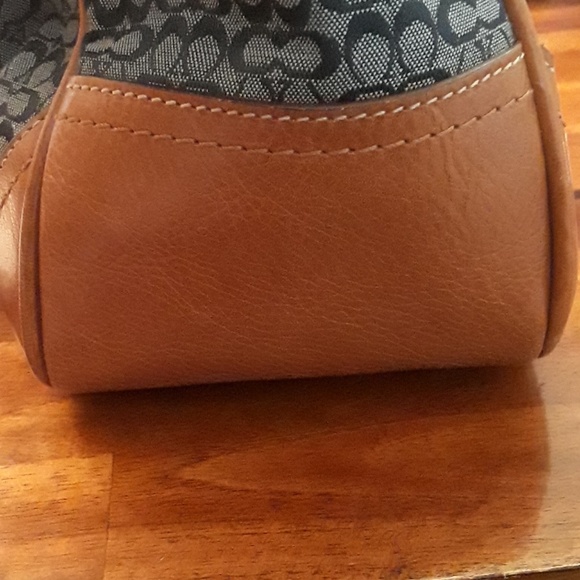 SOLD SALE Large Coach Purse - Picture 7 of 8